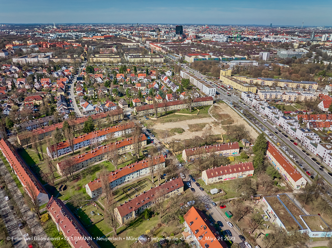 21.03.2023 - Luftbilder von der Baustelle Maikäfersiedlung in Berg am Laim